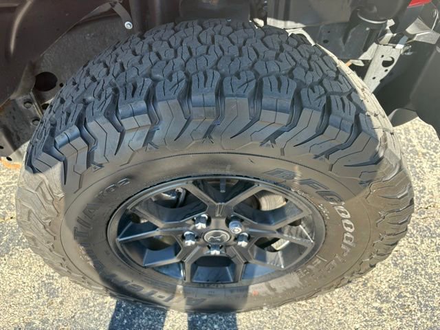 Used 2024 Jeep Wrangler Unlimited Sport AWD/4WD image 19
