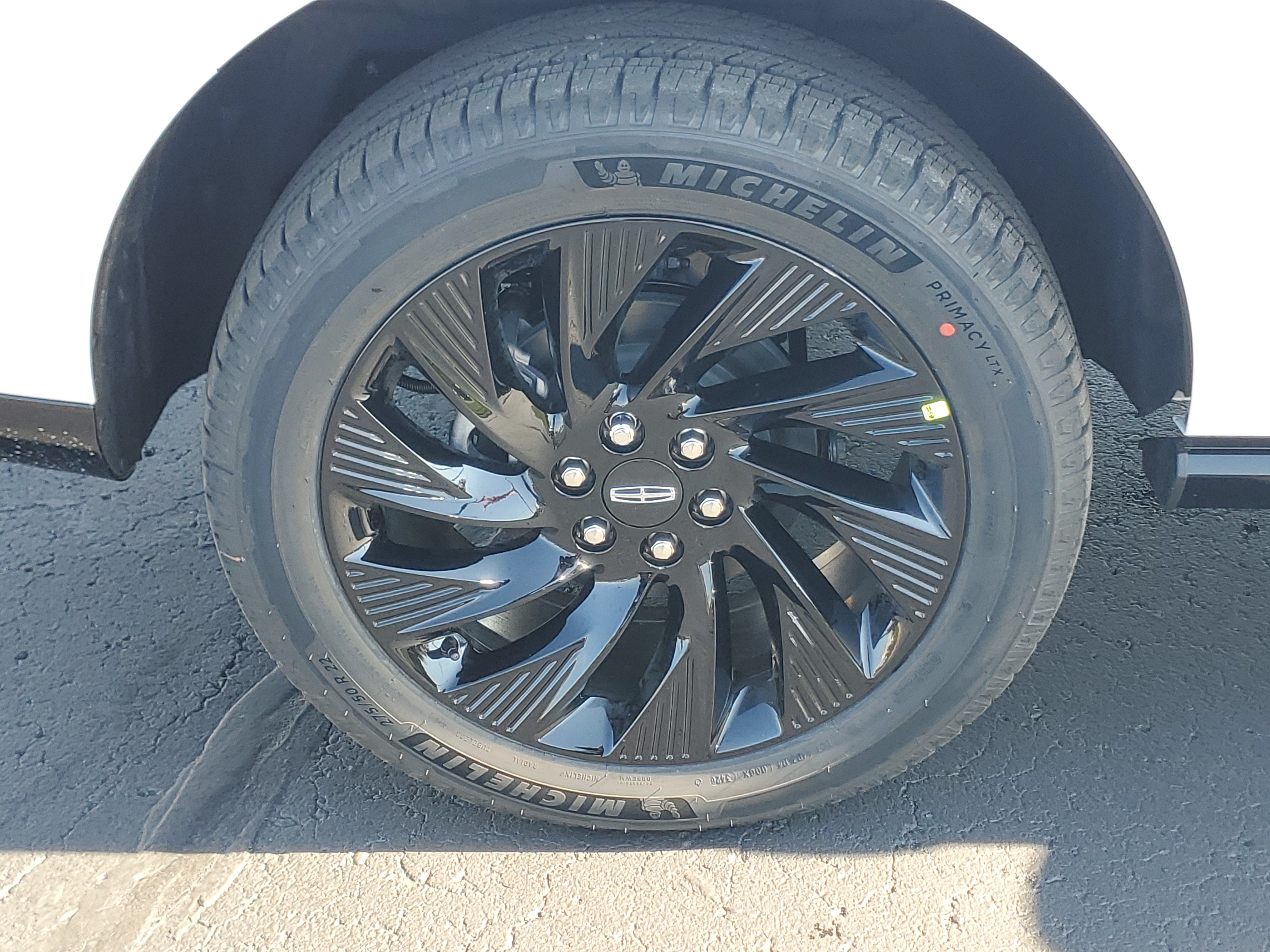 New 2027 Lincoln Navigator Reserve w/ Jet Appearance Package AWD/4WD image 5