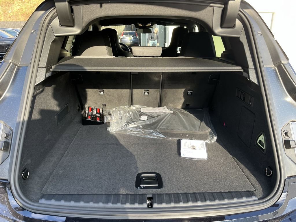 New 2026 BMW iX xDrive45 w/ M Sport Package image 23