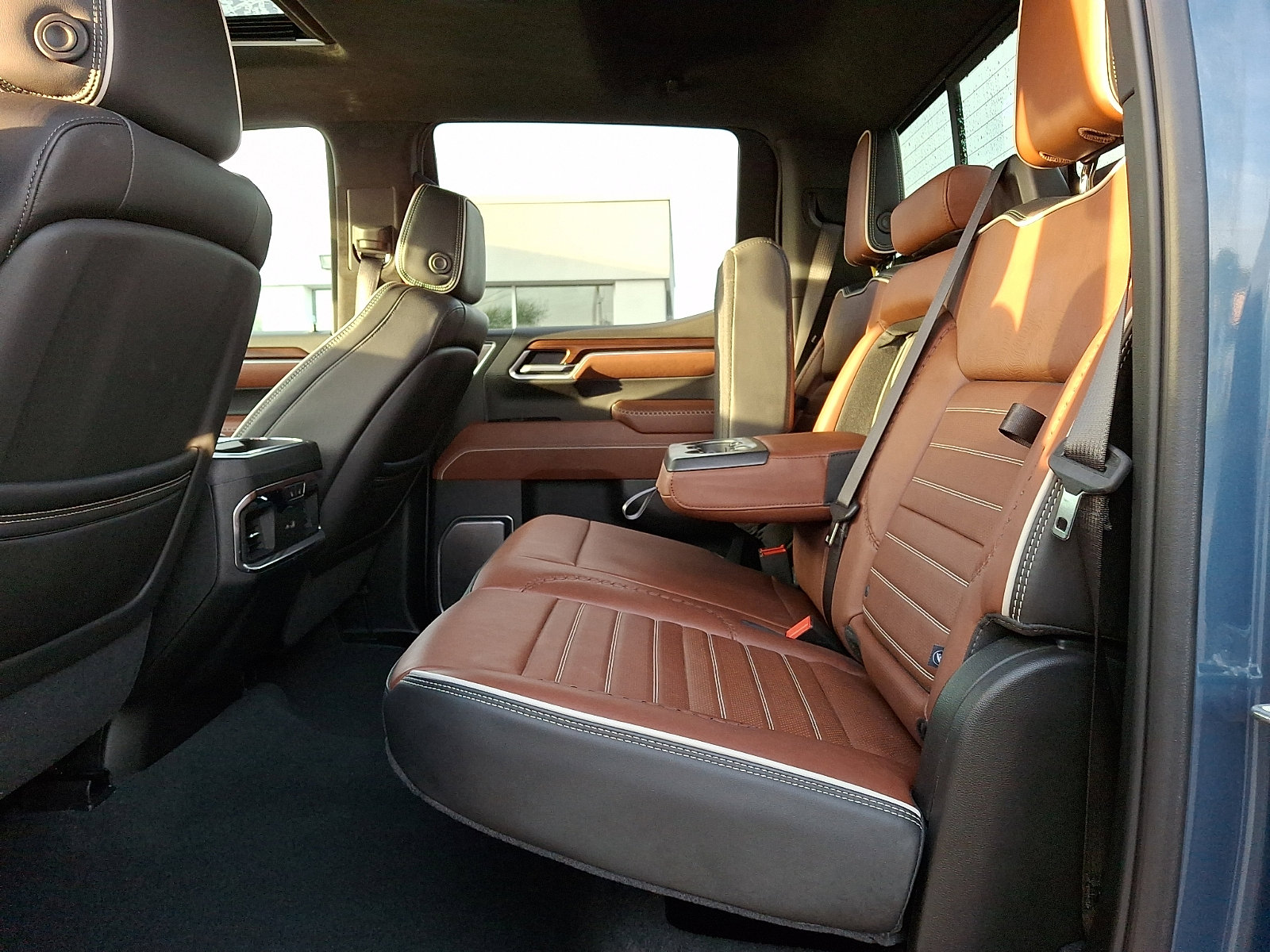 Certified 2025 GMC Sierra 1500 Denali Ultimate AWD/4WD image 10