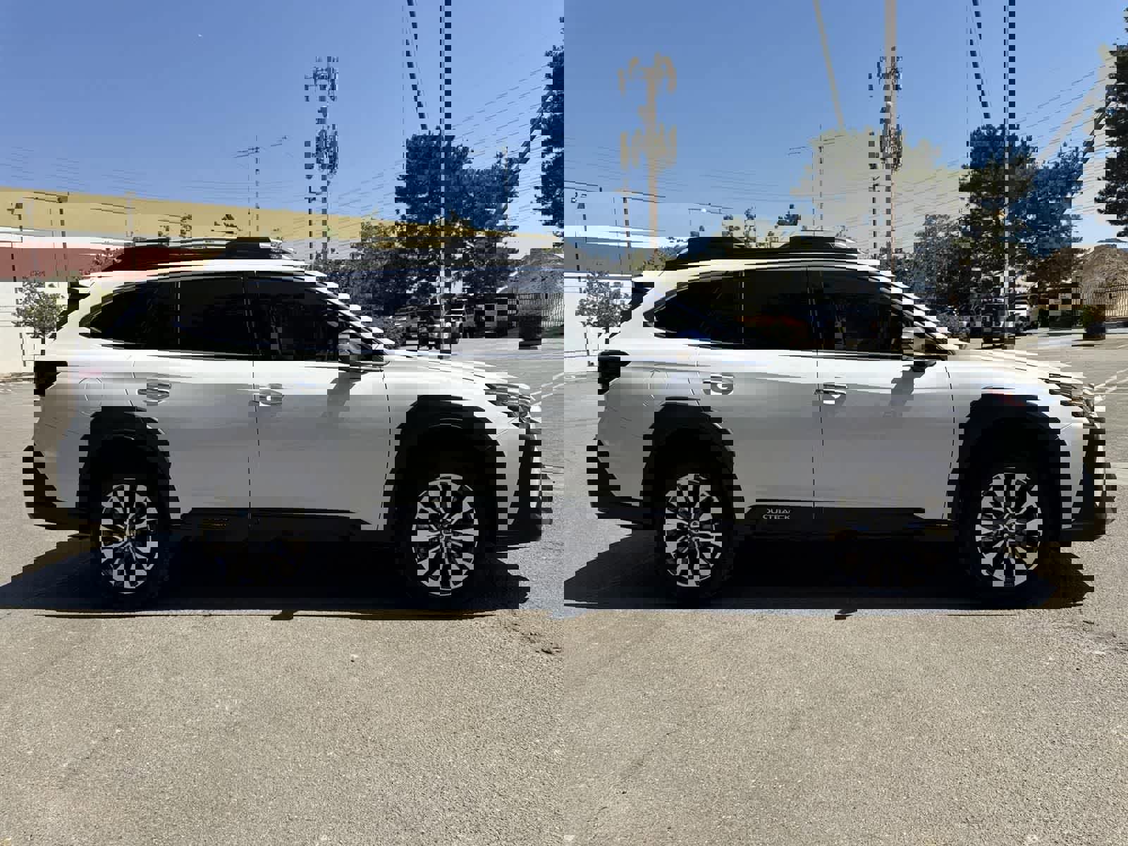 Used 2025 Subaru Outback Touring XT image 3