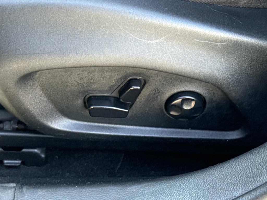 Used 2019 Jeep Compass Limited image 19