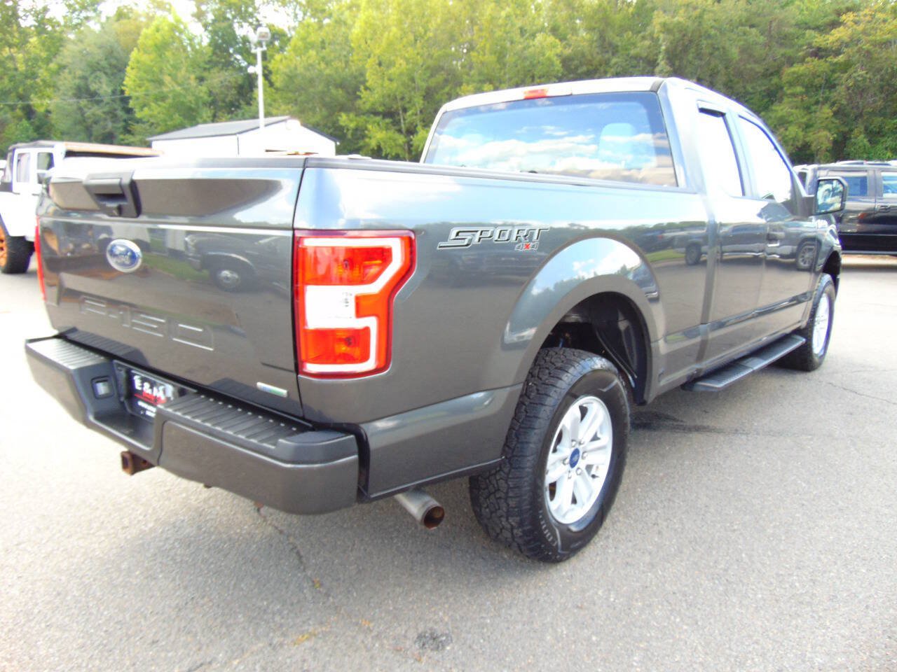 Used 2018 Ford F150 XL w/ Equipment Group 101A Mid AWD/4WD image 44