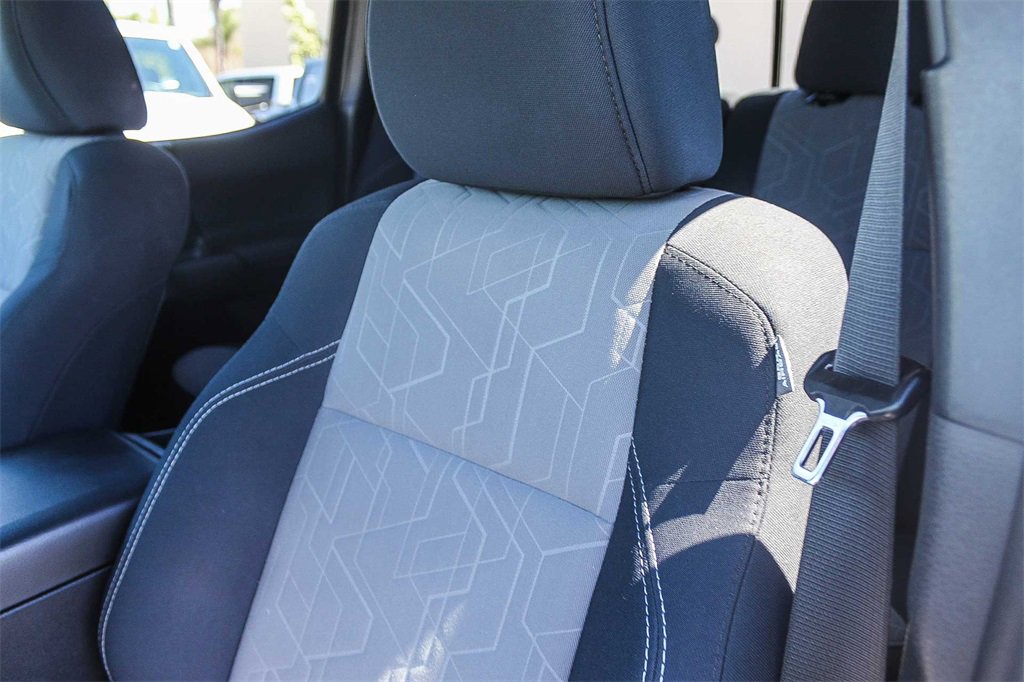 Used 2022 Toyota Tacoma TRD Sport w/ Technology Package image 25