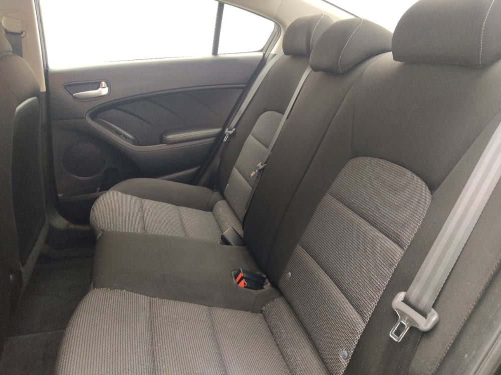 Used 2017 Kia Forte LX FWD image 18