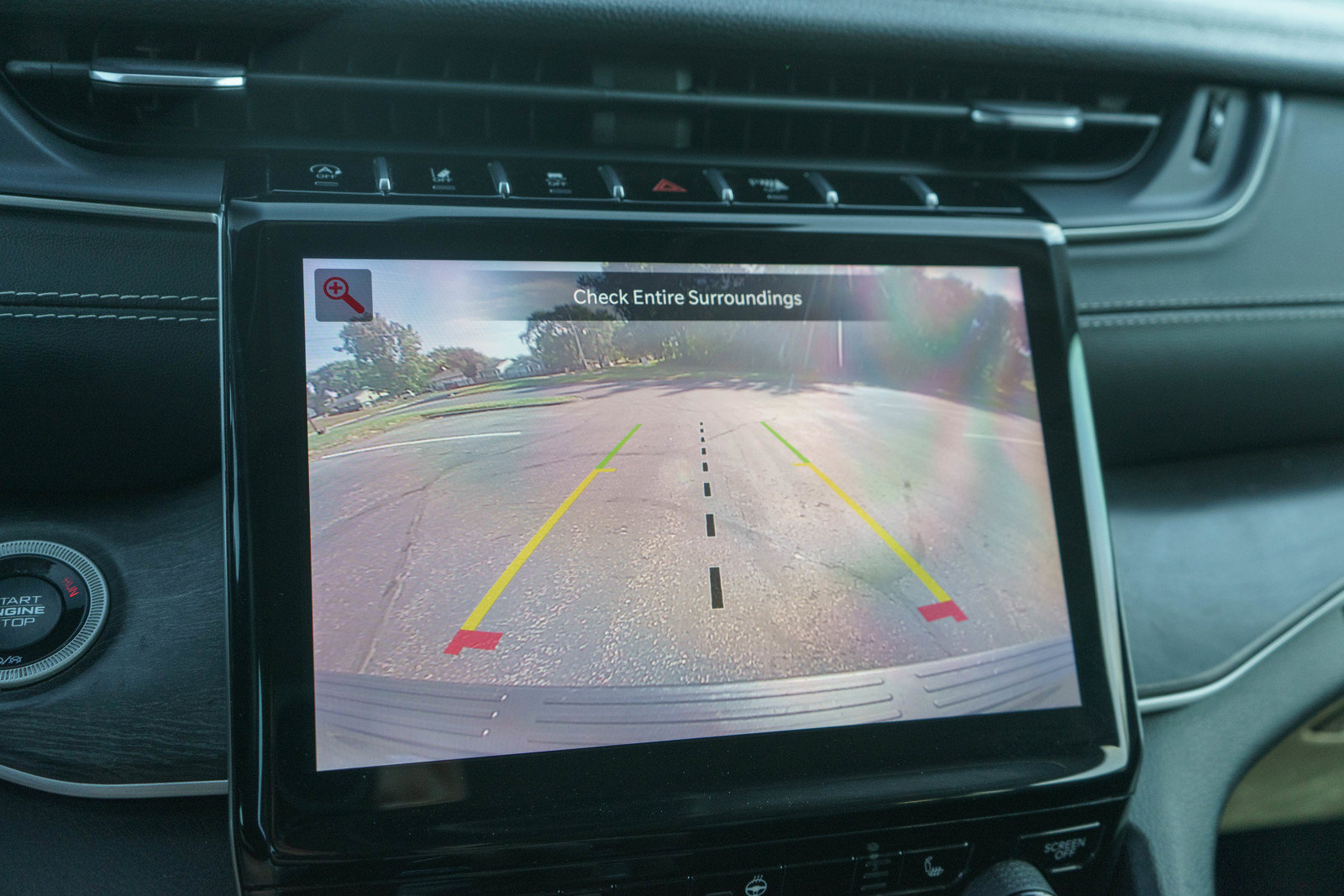 Used 2022 Jeep Grand Cherokee L Limited AWD/4WD image 15