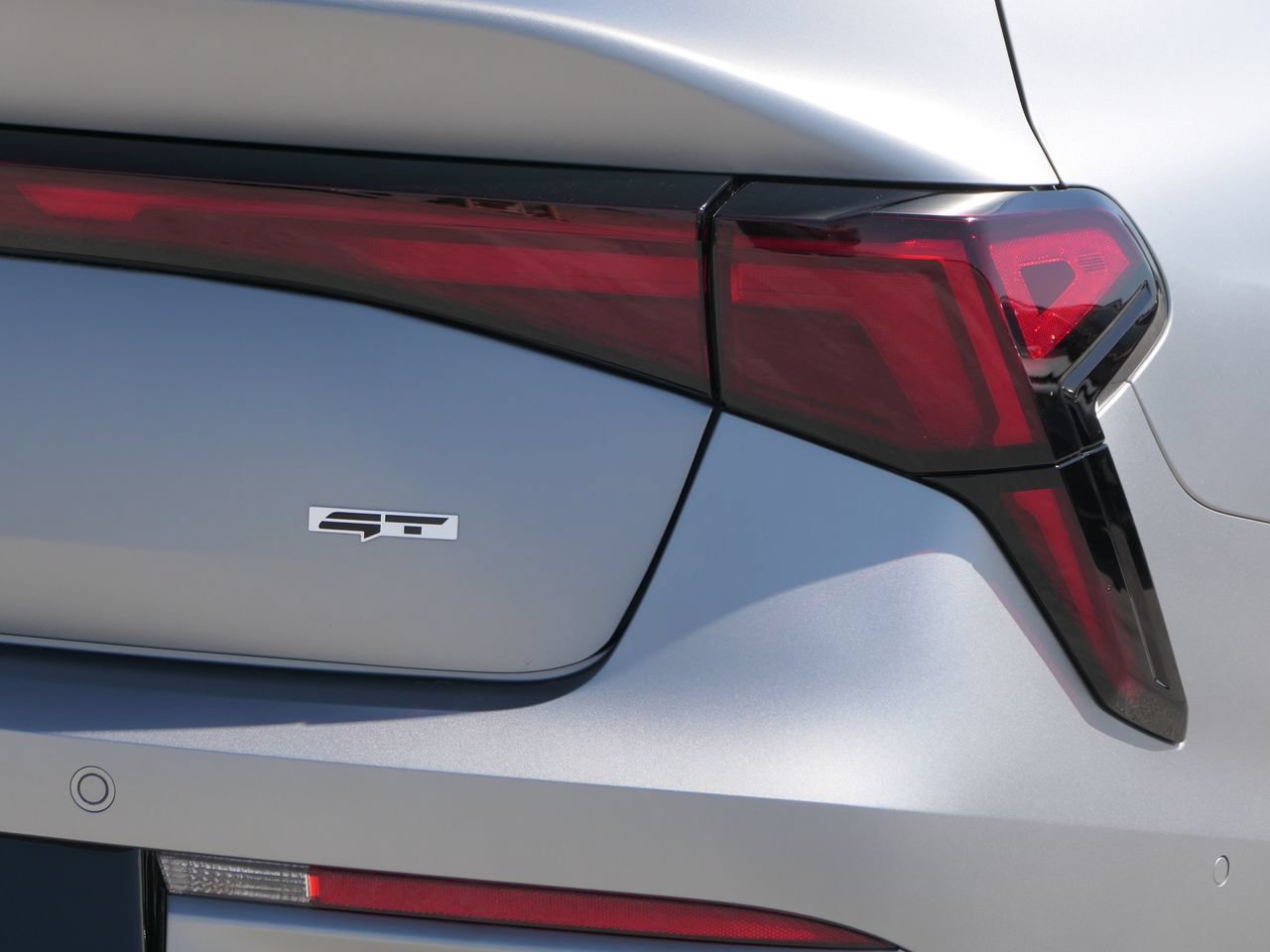 Certified 2025 Kia K5 GT w/ GT1 Package FWD image 4