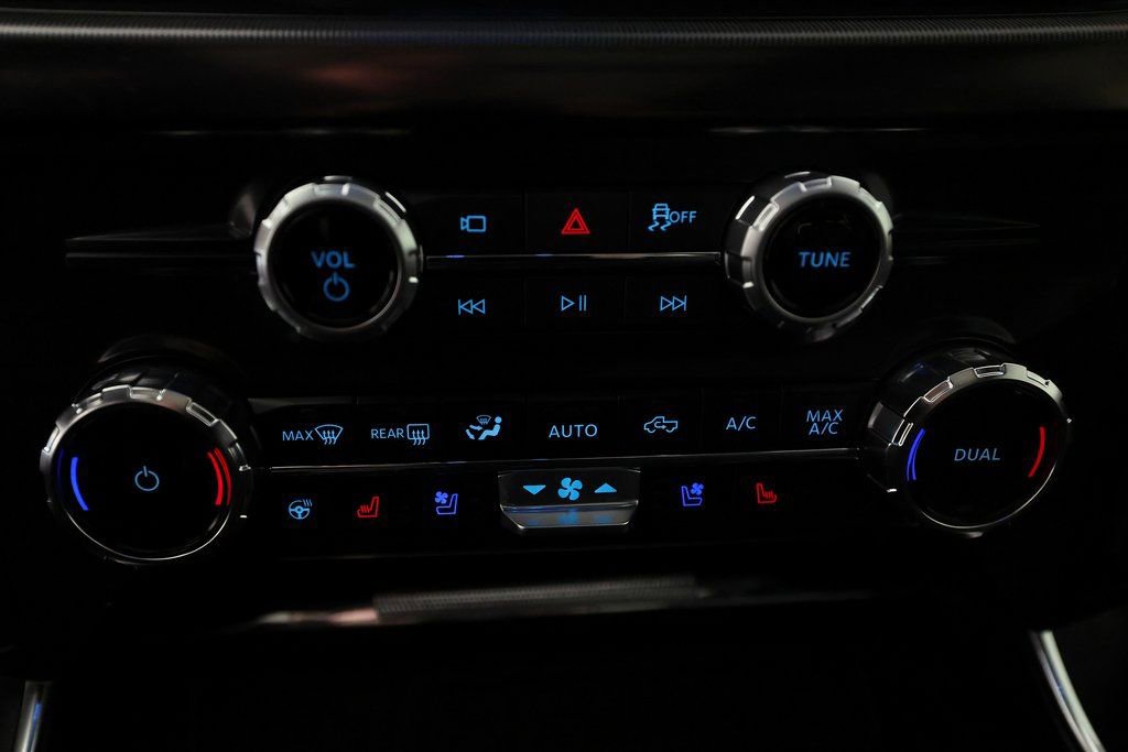 Used 2025 Ford F150 Raptor AWD/4WD image 23