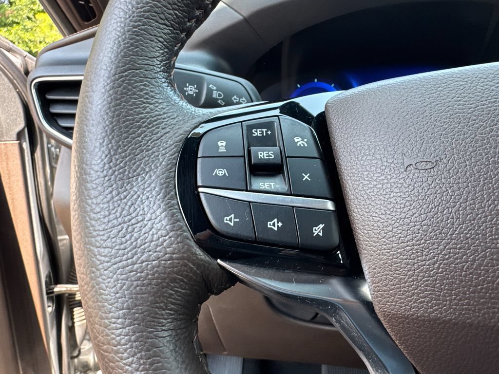 Used 2022 Ford Explorer King Ranch w/ Technology Package AWD/4WD image 26