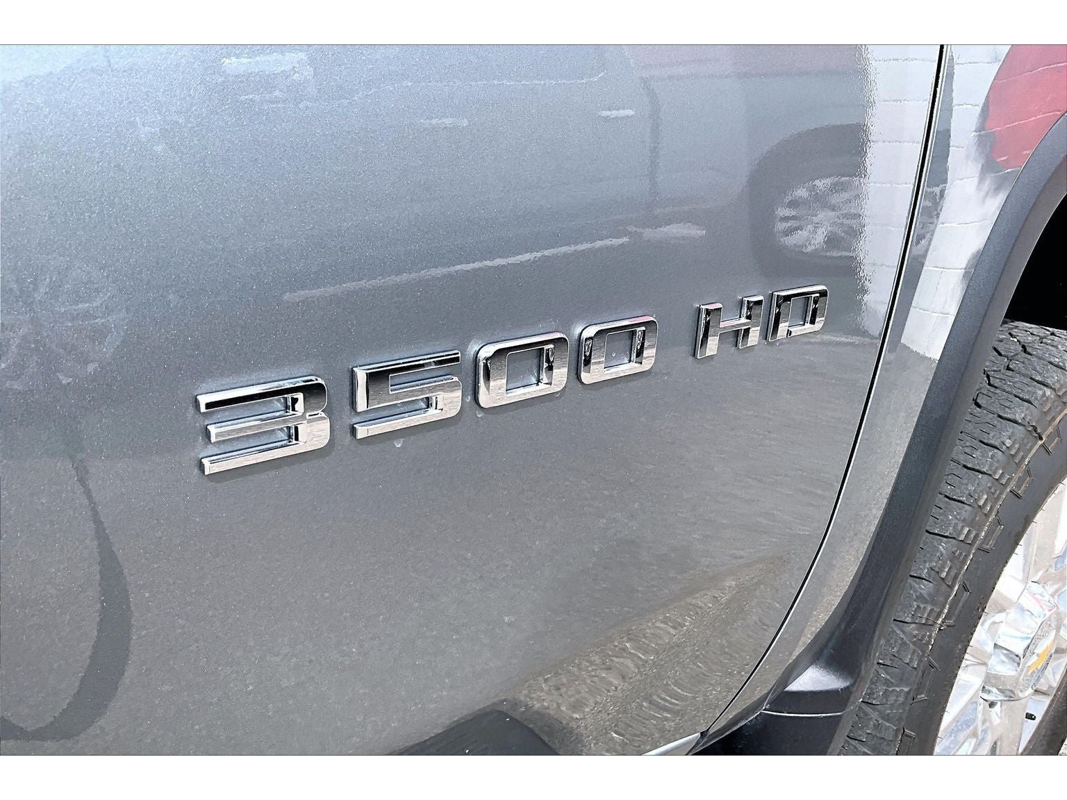 Used 2025 Chevrolet Silverado 3500 LTZ AWD/4WD image 34