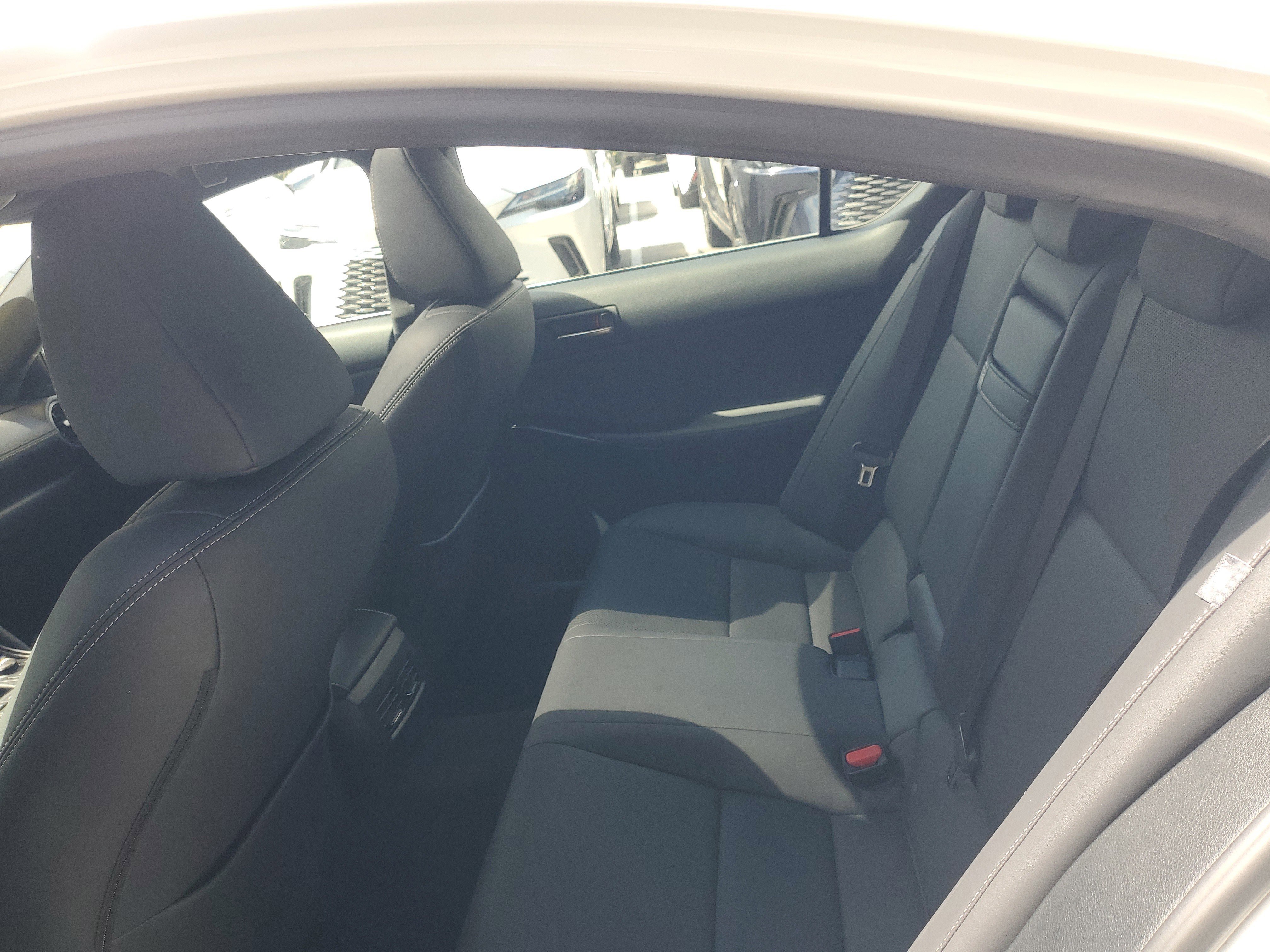 Used 2024 Lexus IS 300 w/ Comfort Package RWD image 10