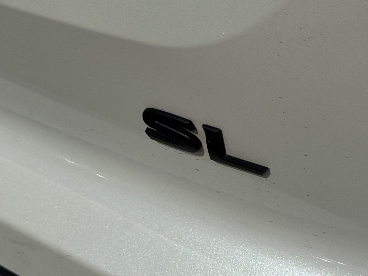 Used 2023 Nissan Pathfinder SL w/ Black Appearance Package FWD image 14