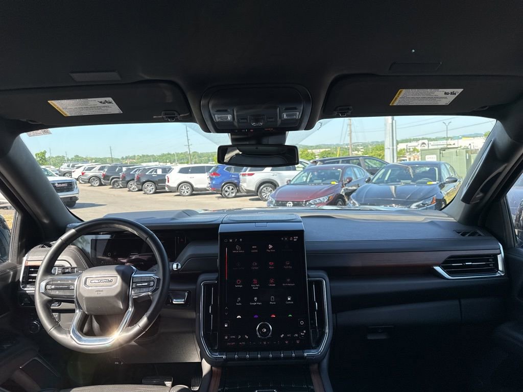 Used 2025 GMC Yukon XL Denali AWD/4WD image 21