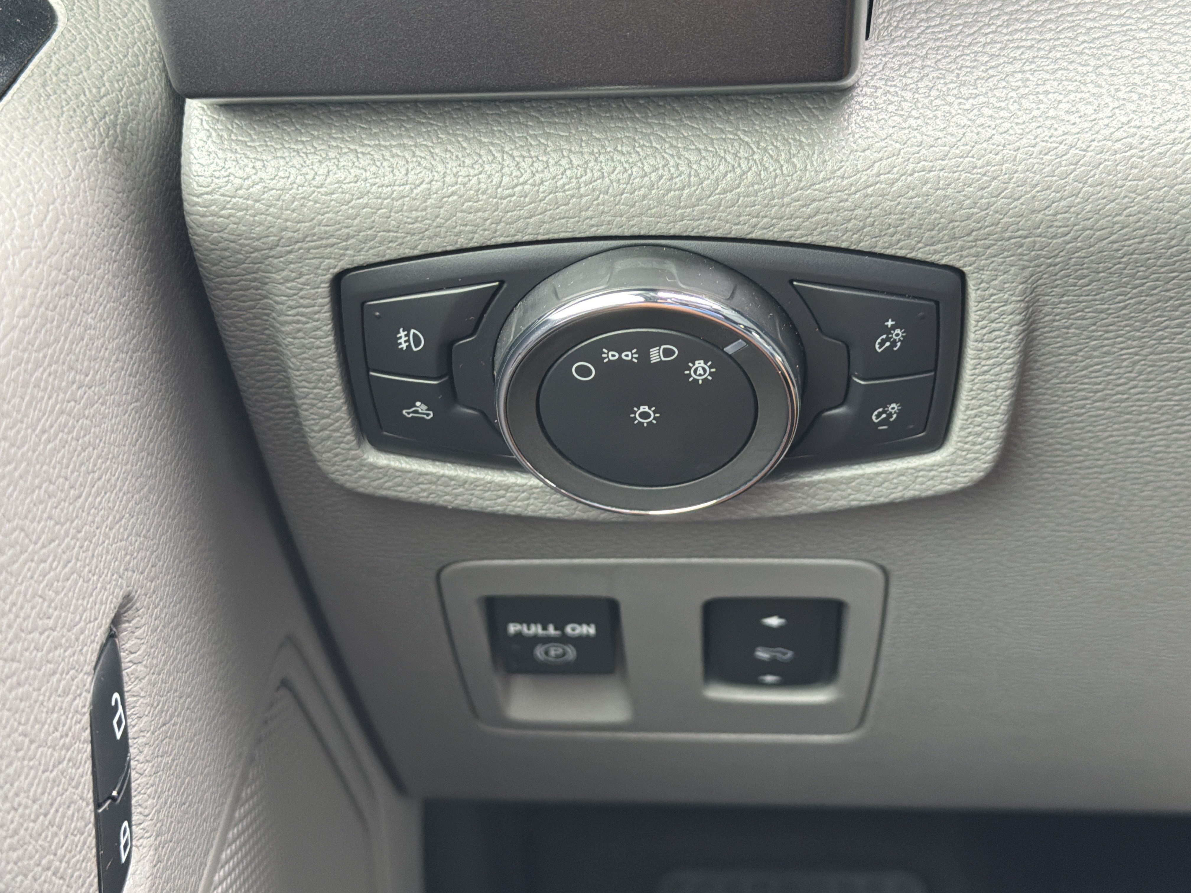 Used 2020 Ford F150 XLT w/ Equipment Group 302A Luxury RWD image 19