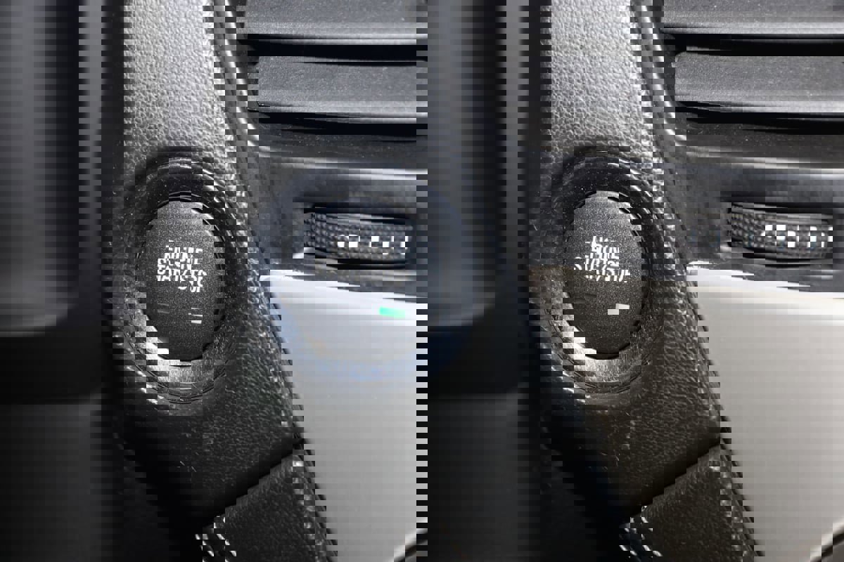 Used 2018 GMC Yukon Denali w/ Open Road Package image 31