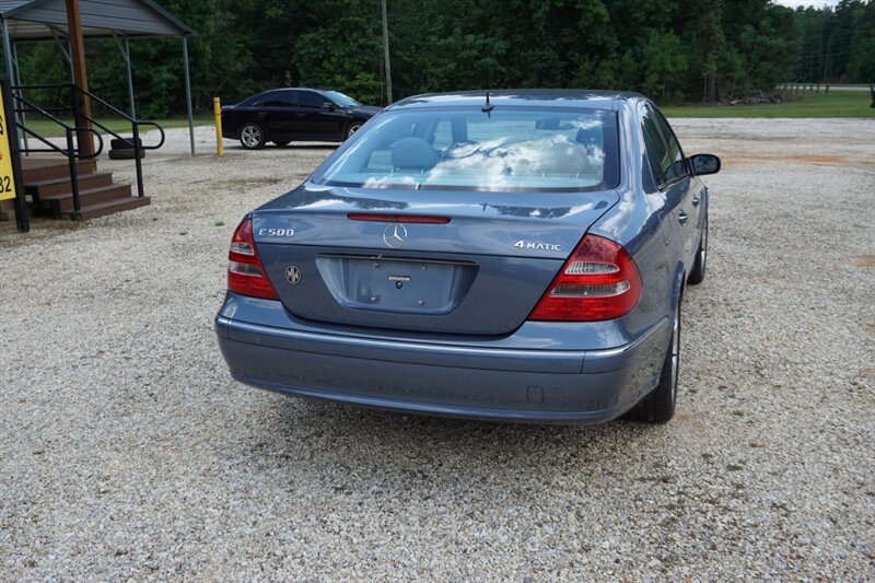Used 2004 Mercedes-Benz E 500 4MATIC Sedan image 13