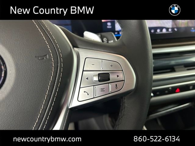 New 2026 BMW X7 xDrive40i w/ Premium Package AWD/4WD image 16