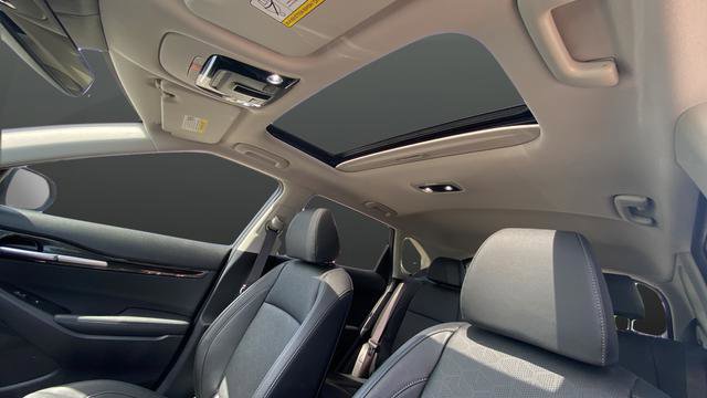 Certified 2024 Kia Seltos SX w/ SX Sunroof Package AWD/4WD image 13