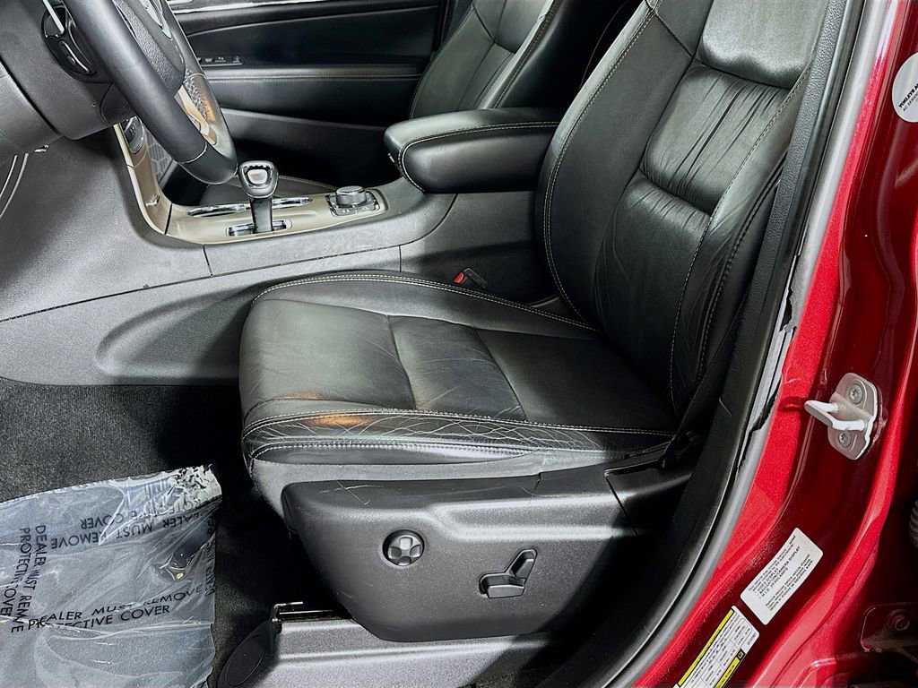 Used 2014 Jeep Grand Cherokee Limited w/ Trailer Tow Group IV image 22