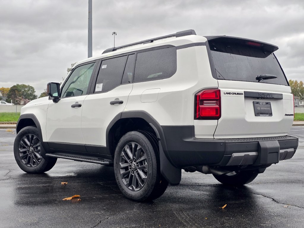 New 2027 Toyota Land Cruiser w/ Premium Package AWD/4WD image 16