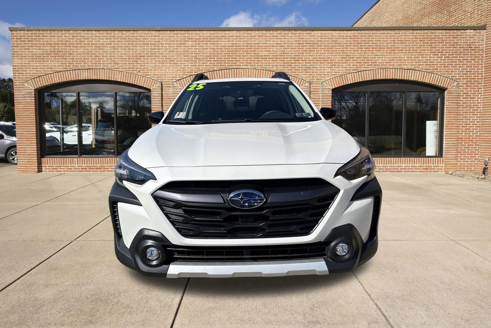 Used 2025 Subaru Outback Limited AWD/4WD image 9