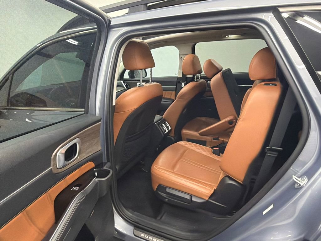 Used 2021 Kia Sorento SX Prestige AWD/4WD image 22