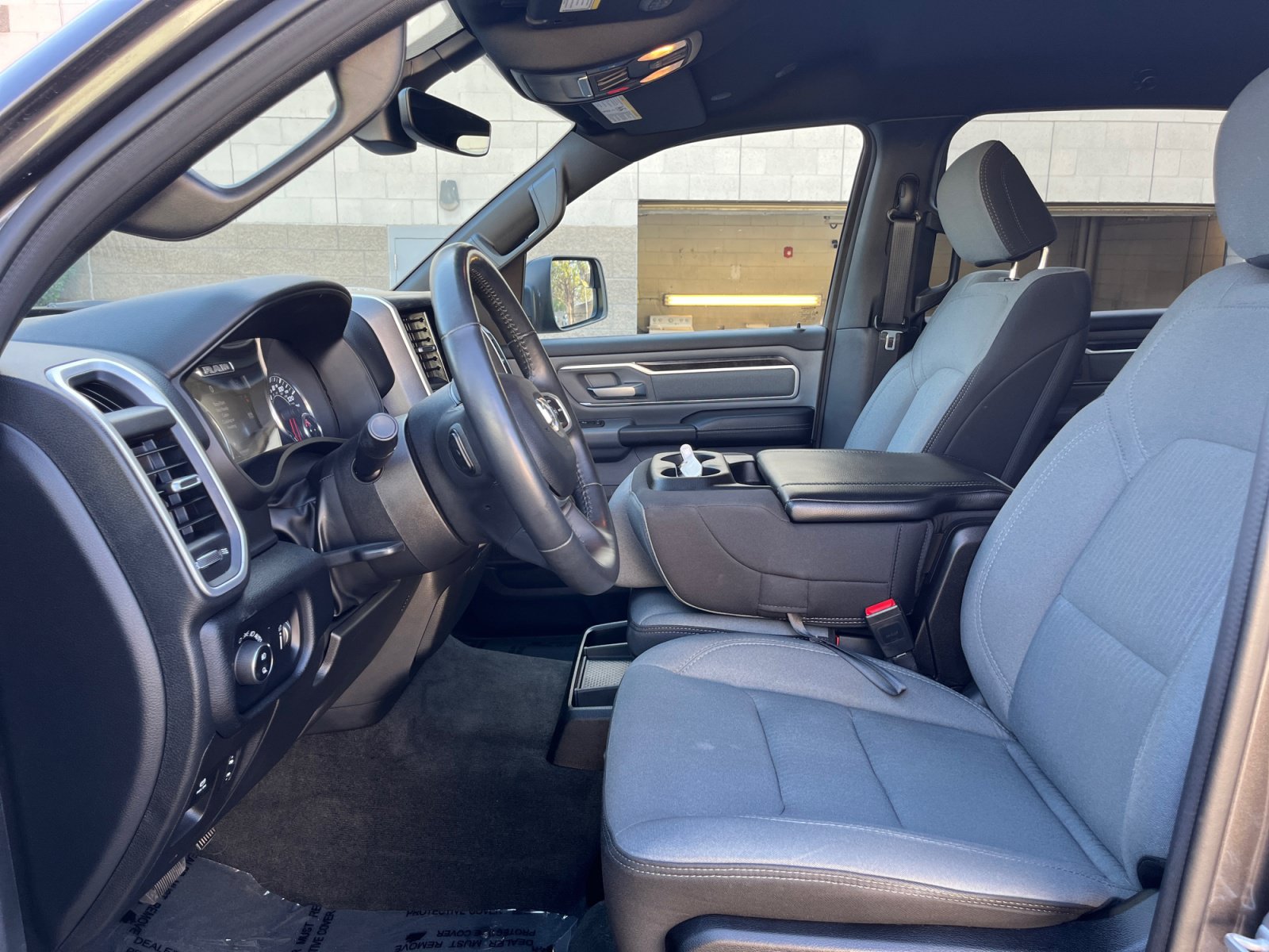 Used 2022 RAM 1500 Big Horn AWD/4WD image 12