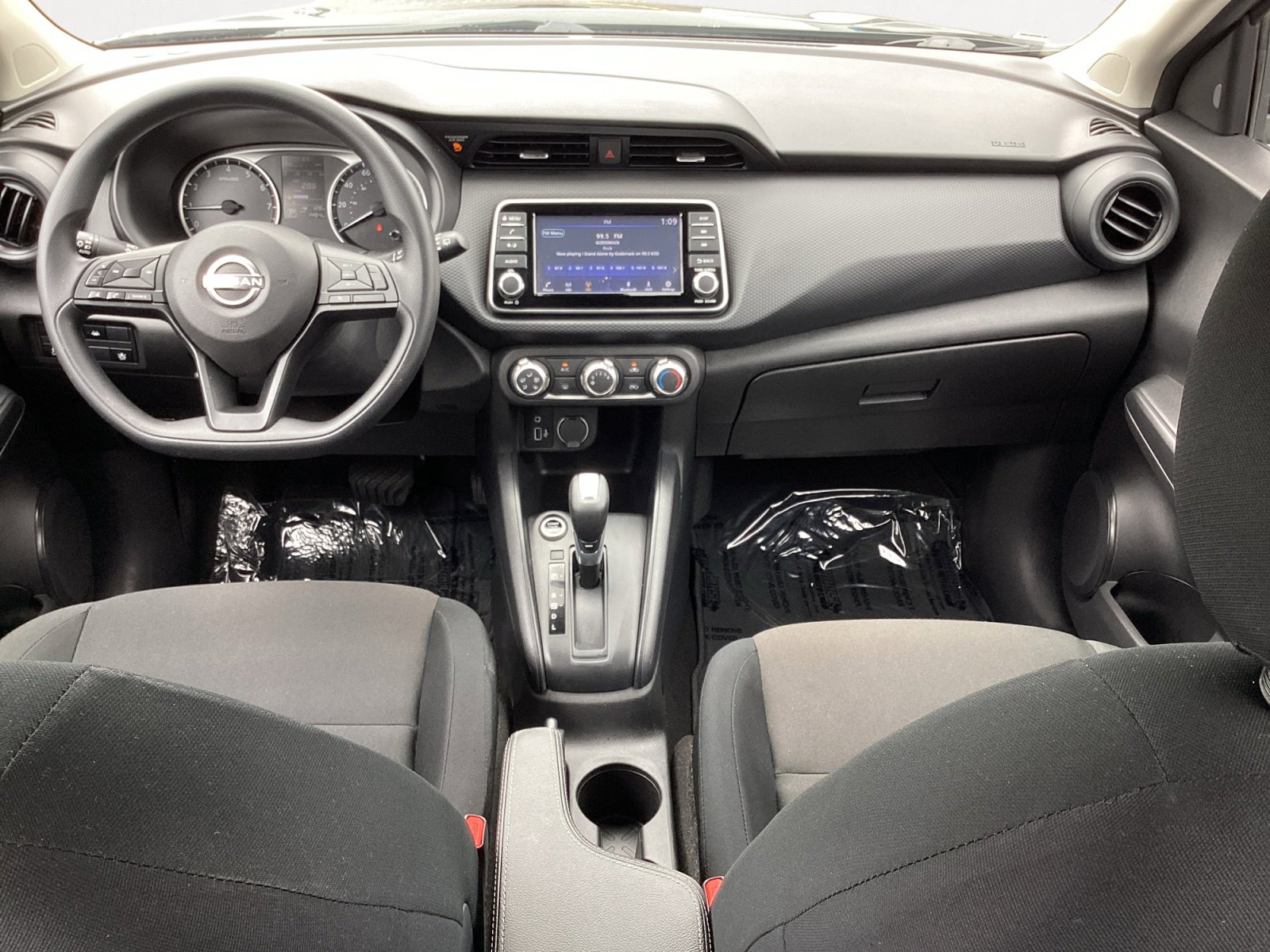 Used 2024 Nissan Kicks S FWD image 4