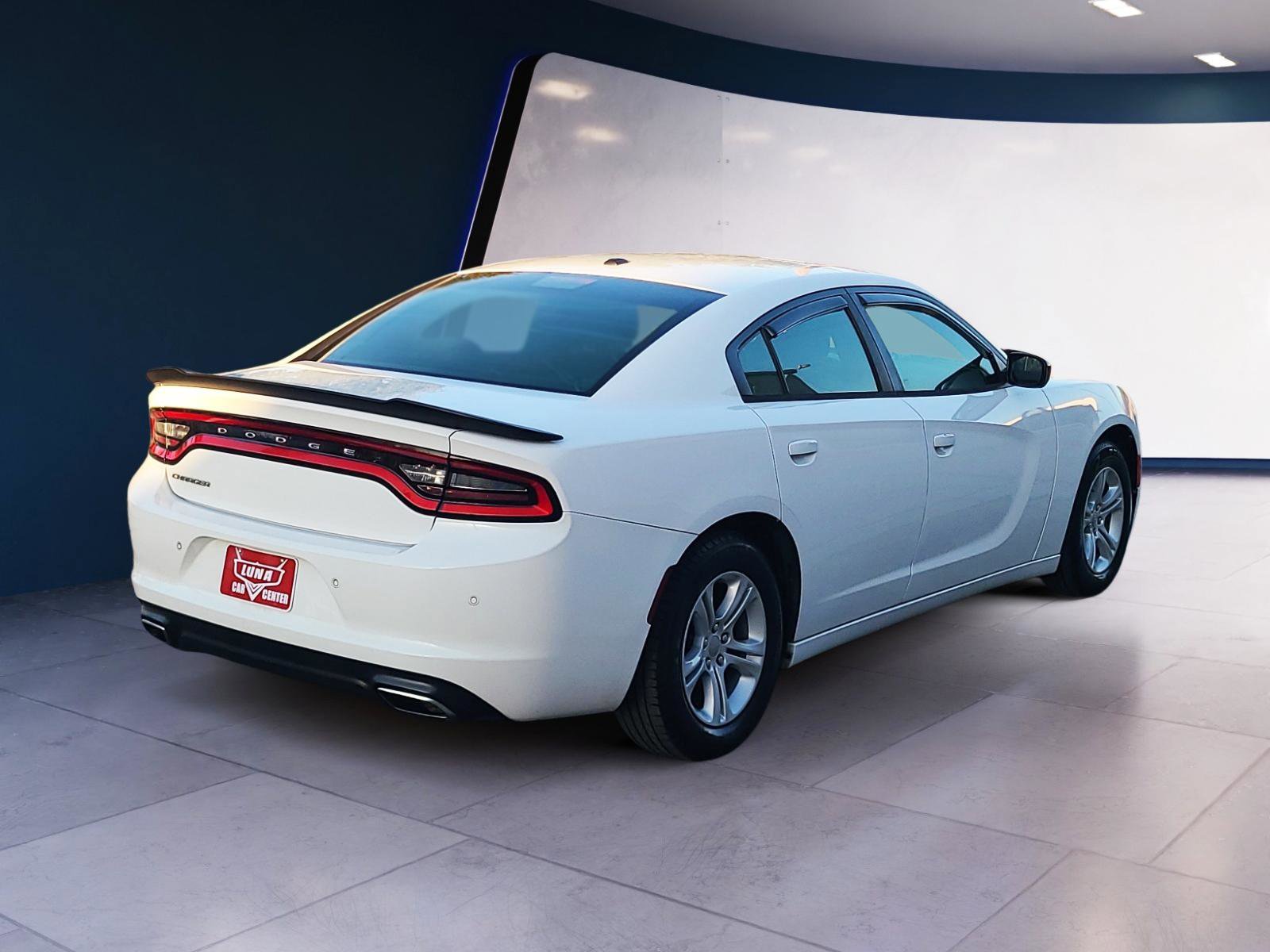 Used 2016 Dodge Charger SE w/ Popular Equipment Group RWD image 5