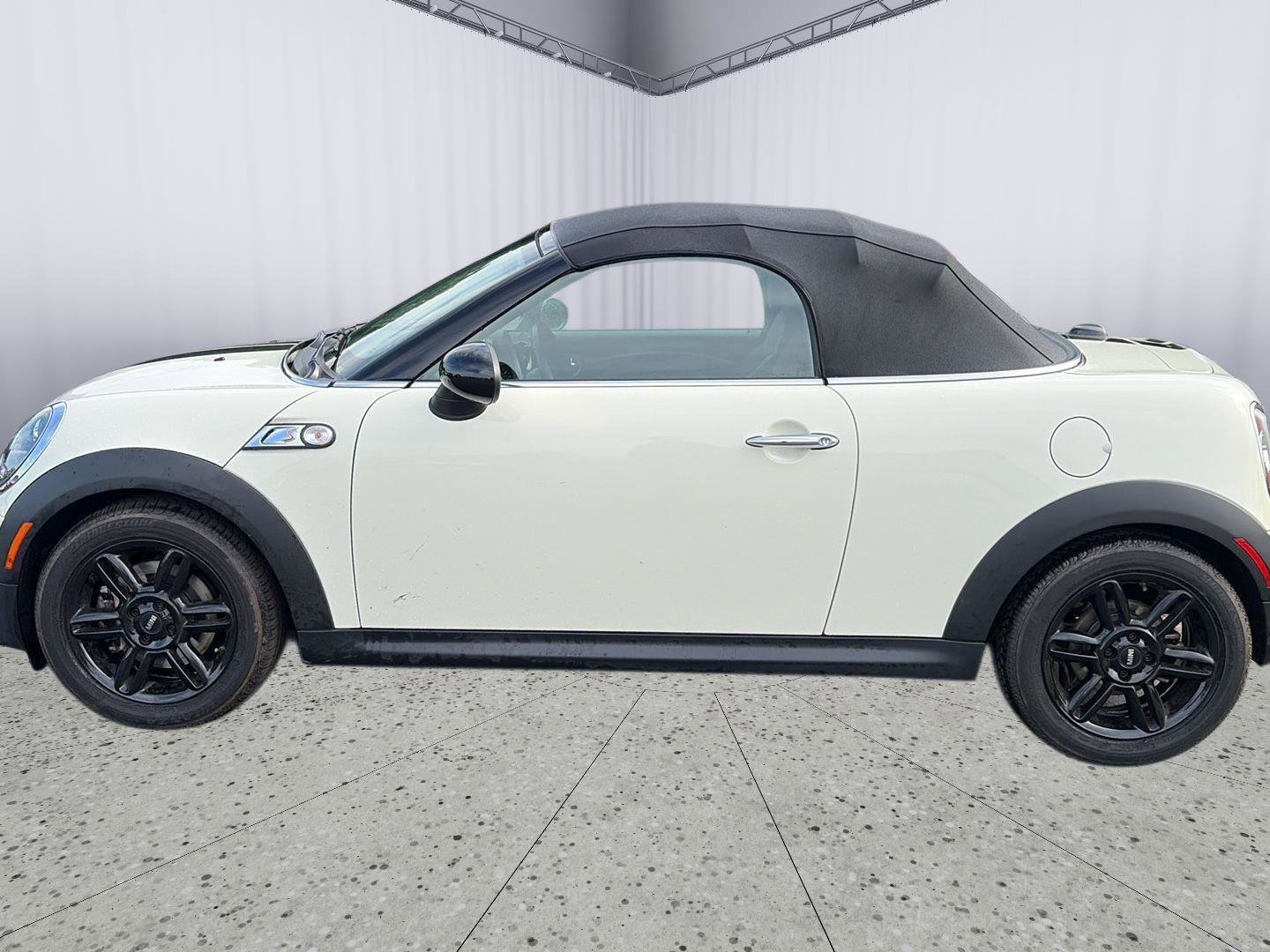 Used 2014 MINI Cooper Roadster S FWD image 2
