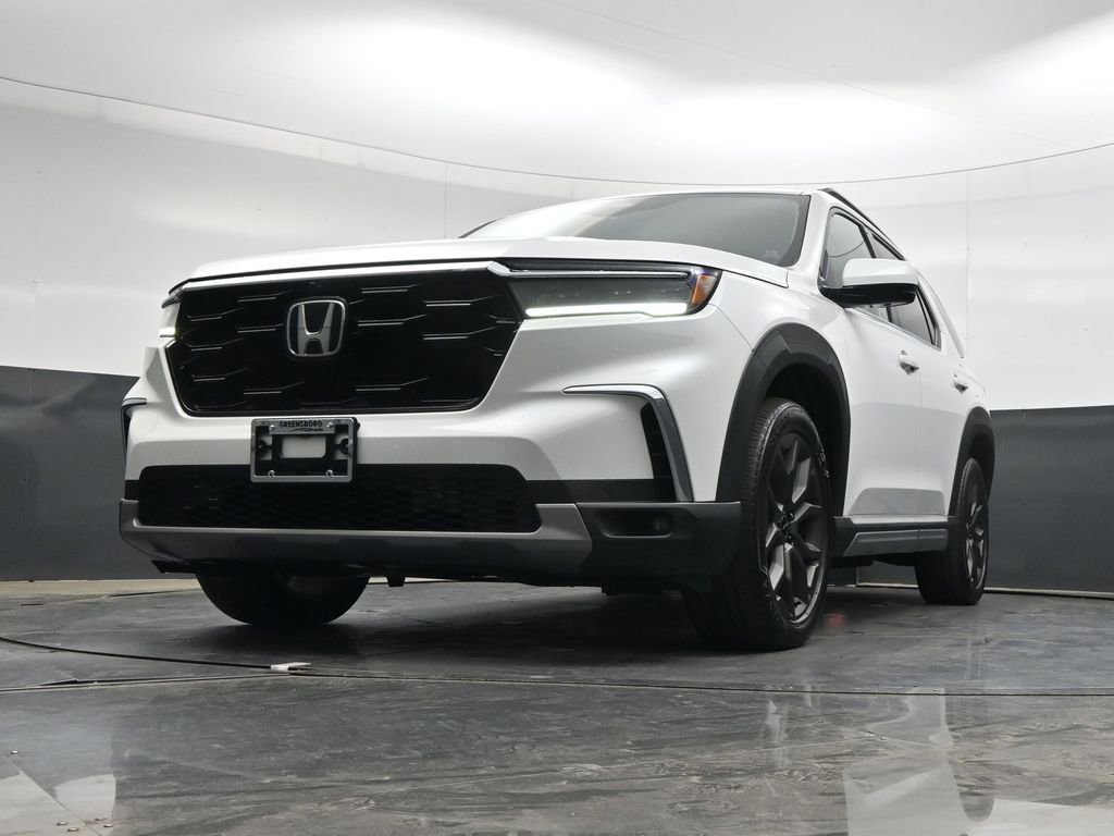Used 2023 Honda Pilot Elite image 27
