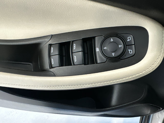 Used 2023 Buick Encore GX Preferred w/ Cold Weather Comfort Package FWD image 24