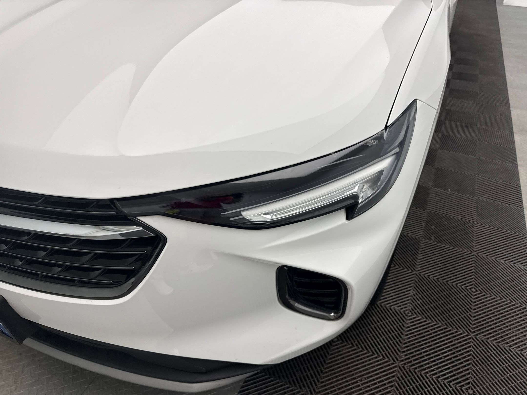 Certified 2022 Buick Envision Essence w/ Sport Touring Package image 28