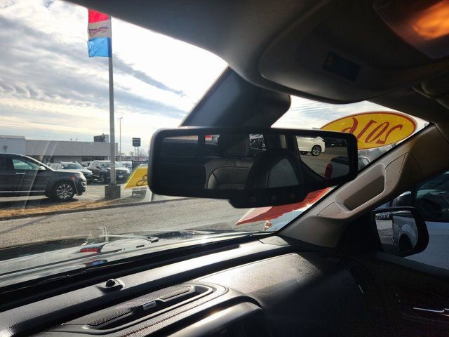 Used 2016 GMC Canyon SLE image 17