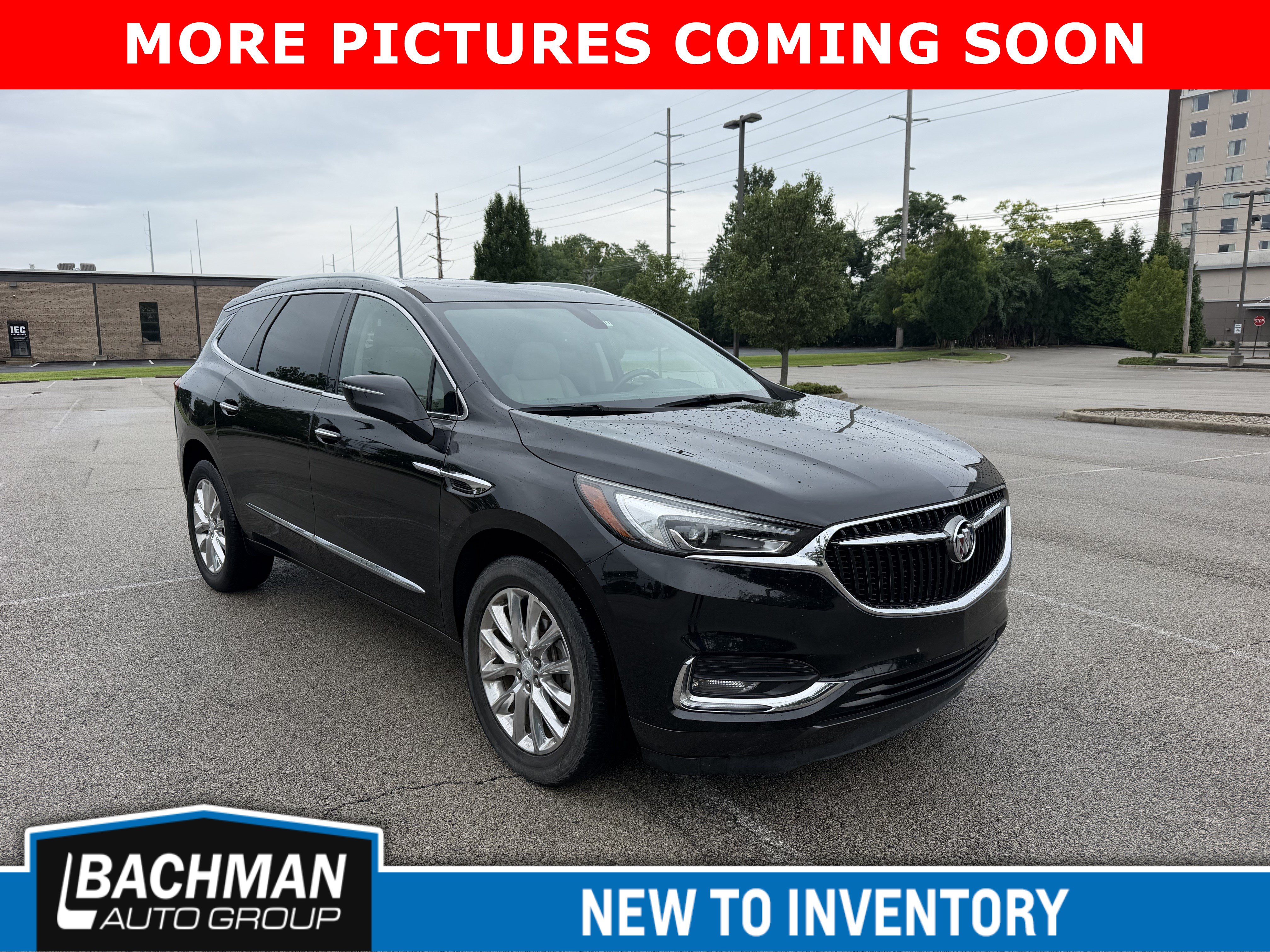Used 2019 Buick Enclave Essence FWD image 2