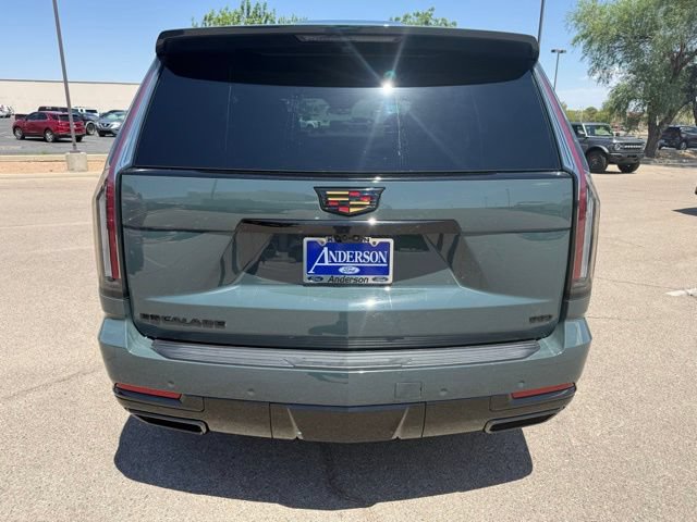 Used 2025 Cadillac Escalade Sport w/ LPO, Floor Liner Package AWD/4WD image 8