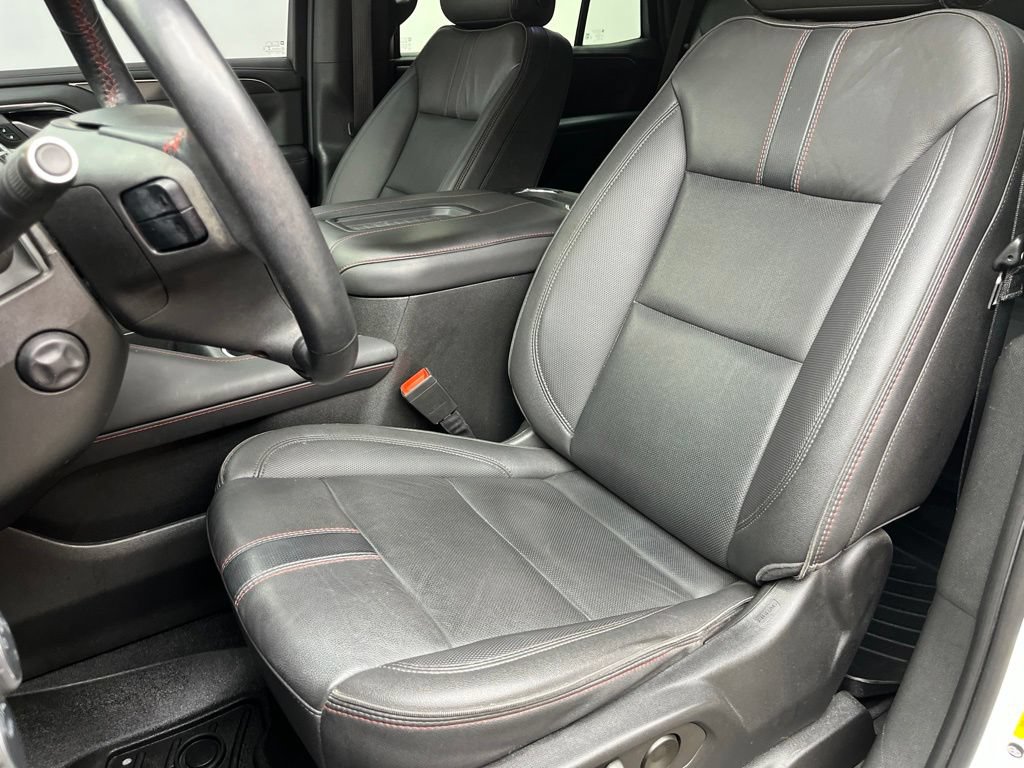 Used 2022 Chevrolet Tahoe RST w/ Luxury Package AWD/4WD image 21