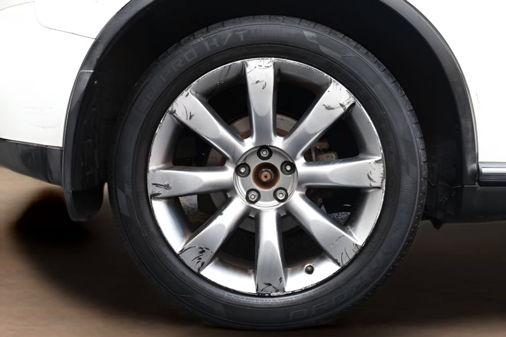 Used 2005 INFINITI FX35 AWD w/ (U01) Technology Pkg image 24