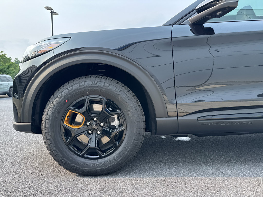 New 2026 Ford Explorer Tremor w/ Tremor Ultimate Package AWD/4WD image 19