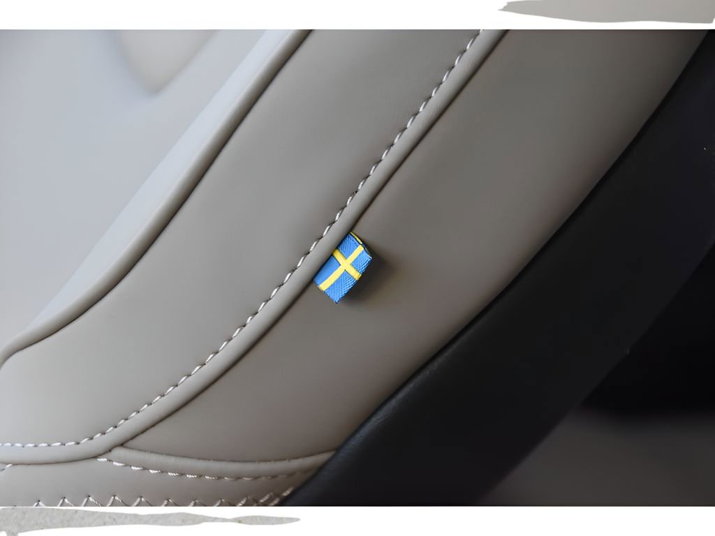 Certified 2026 Volvo XC90 B5 Plus w/ Protection Package Premier image 40