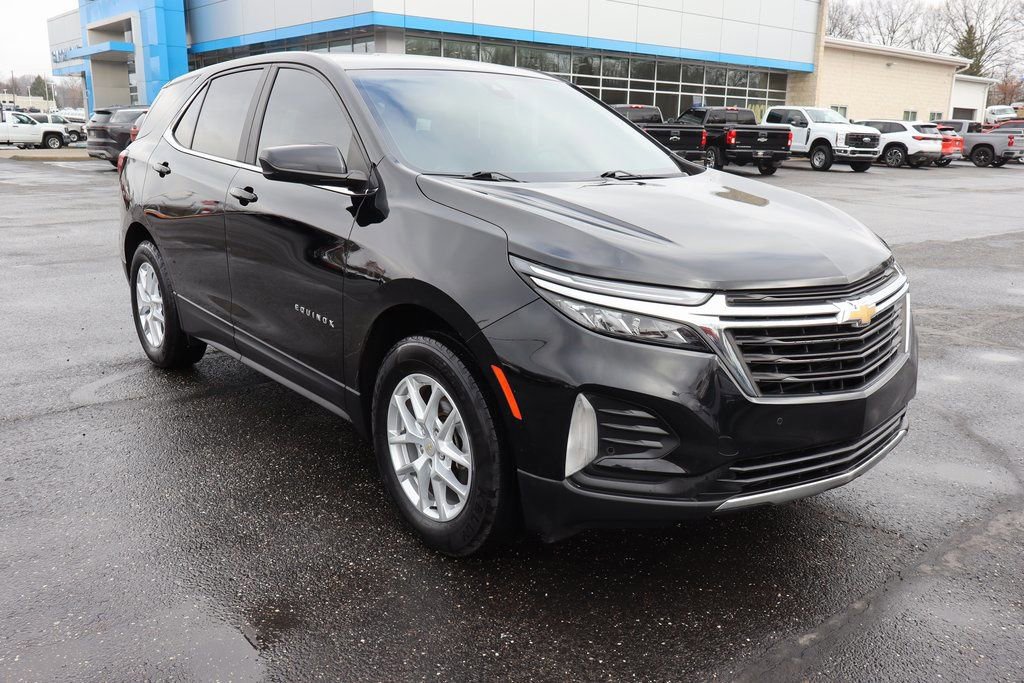 Used 2022 Chevrolet Equinox LT image 2