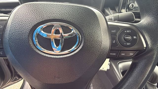 Used 2022 Toyota Corolla LE image 20