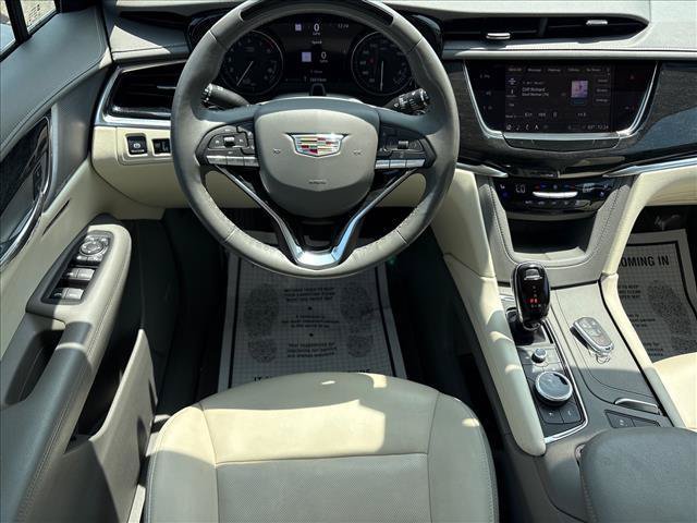 Certified 2022 Cadillac XT6 Premium Luxury w/ Technology Package FWD image 6