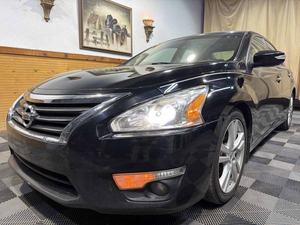 Used 2015 Nissan Altima 3.5 SL FWD image 5