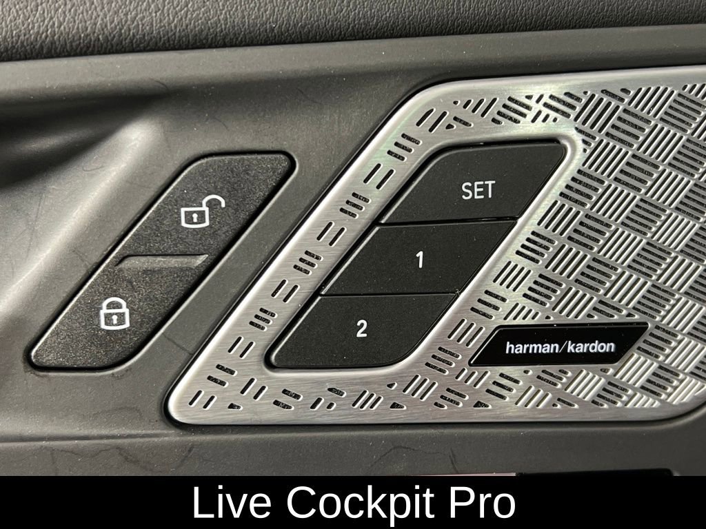 Used 2025 BMW X1 xDrive28i w/ Premium Package image 23