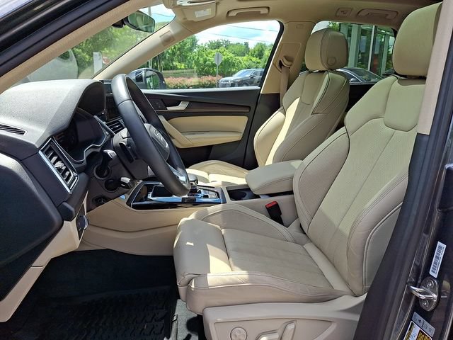 Certified 2023 Audi Q5 e Premium Plus w/ Premium Plus Package AWD/4WD image 13