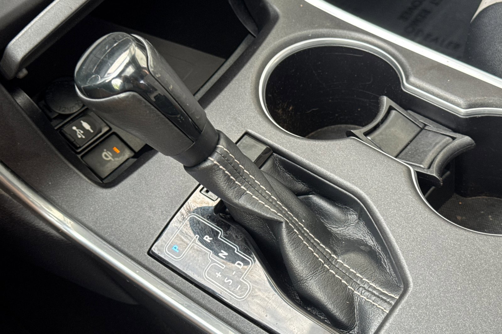 Used 2015 Toyota Camry XSE w/ Advanced Technology Package FWD image 18