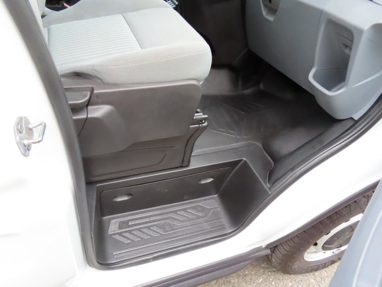 Used 2019 Ford Transit 250 148 Low Roof RWD image 13