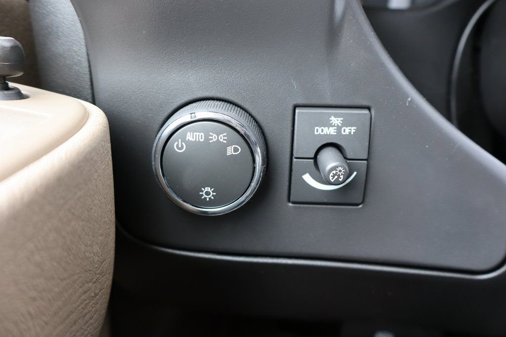 New 2025 Chevrolet Express 3500 w/ Chrome Appearance Package image 10