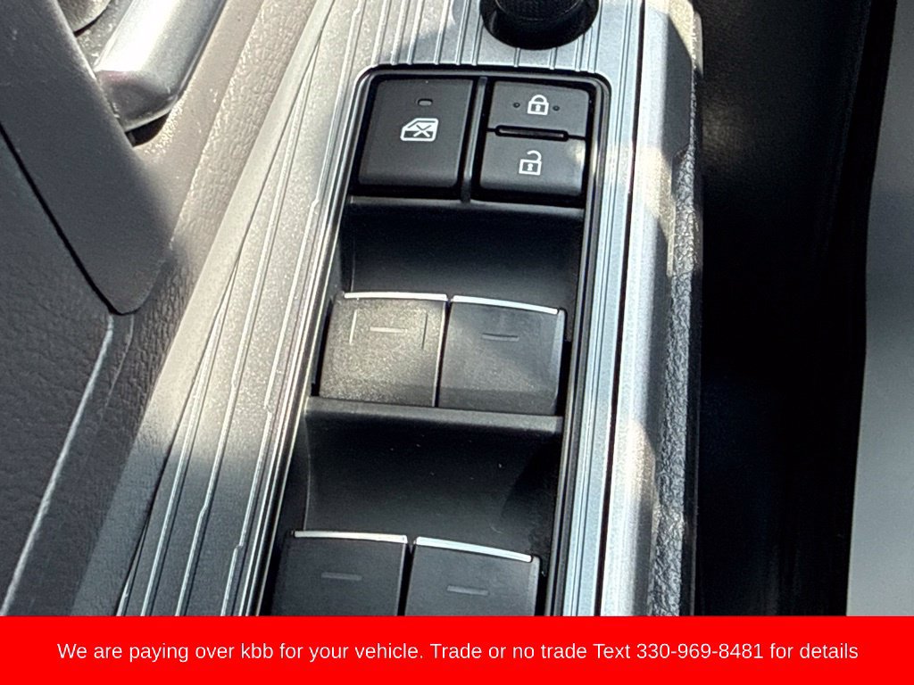 Used 2023 Toyota Sienna XSE w/ XSE Plus Package AWD/4WD image 28